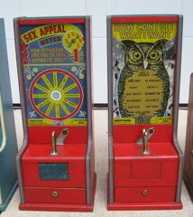 Exhibit Supply Mfg The Wise Owl Countertop Tester Machine c 1940’s